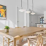Amazing 2br W Balcony In The Heart Of Appartement
