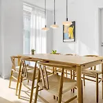 Amazing 2br W Balcony In The Heart Of