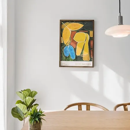 Amazing 2br W Balcony In The Heart Of Lägenhet *